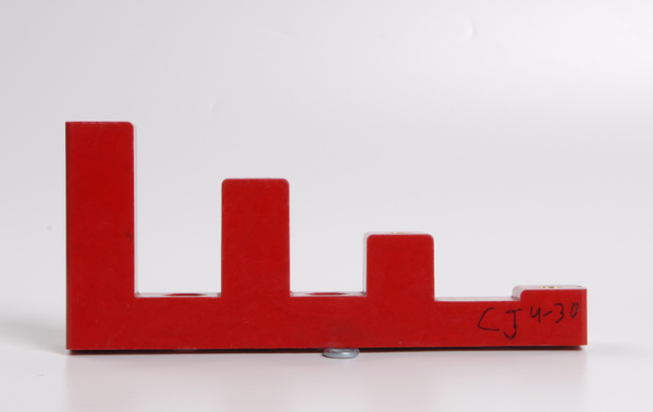 IEK Изолятор ступенчатый ИСв4-30 (М8) силовой YIS11-4-30-8