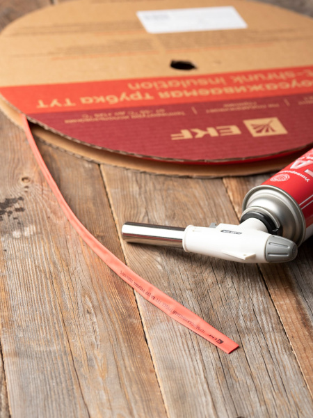 Купить EKF PROxima Термоусаживаемая трубка ТУТ нг 8/4 красная рулон