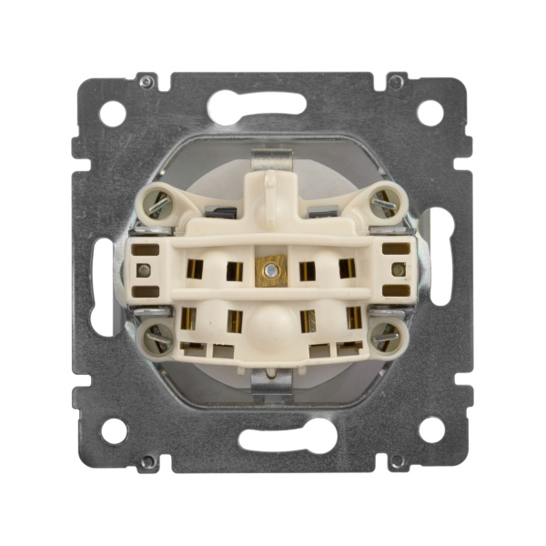 Купить Legrand Valena Алюминий Розетка 1-ая с/з с защитными шторками 770121