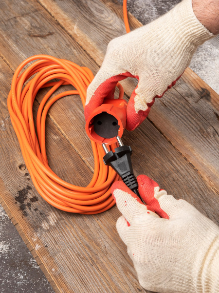 Купить EKF PROxima Удлинитель "Зевс 2.0" 10м без заземления ПВС 2*0,75 10А/2,3кВт