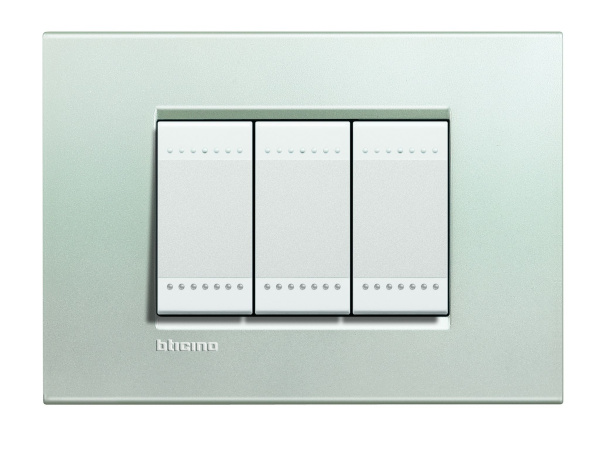 Купить BT LL Серебро Рамка прямоугольная, 3 мод LNA4803AG