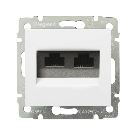 Купить Legrand Valena Бел Розетка комп(RJ45) 2-ая 5 кат UTP 774231
