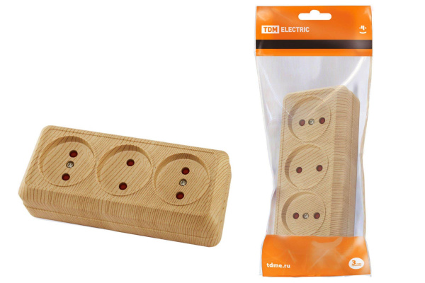 TDM Розетка 3-х местная горизонтальная 2П открытой установки IP20 10A с з/ш сосна "Ладога" SQ1801-0425