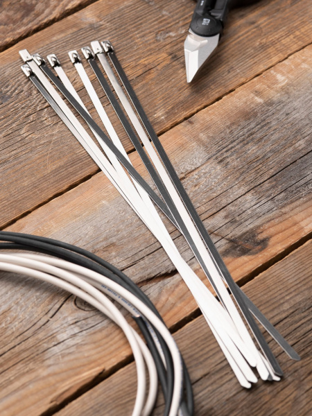 Купить EKF PROxima Хомут AISI 304 из нержавеющей стали, 4.6x360 (100 шт.) FlexLock