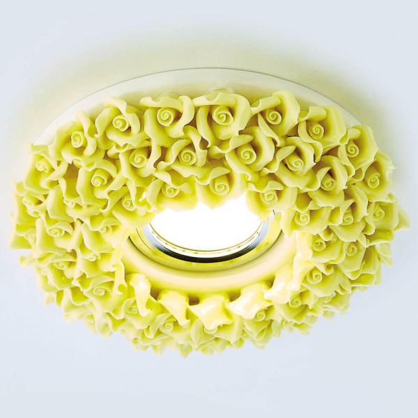 Купить Ambrella Встраиваемый потолочный точечный светильник D5505 YL желтый керамика