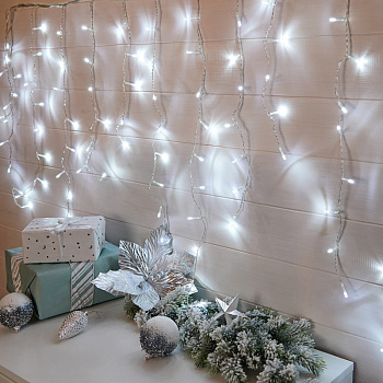 NEON-NIGHT Гирлянда светодиодная "Бахрома" 3*0,8 м 200 LED БЕЛЫЕ, прозрачный ПВХ 255-065