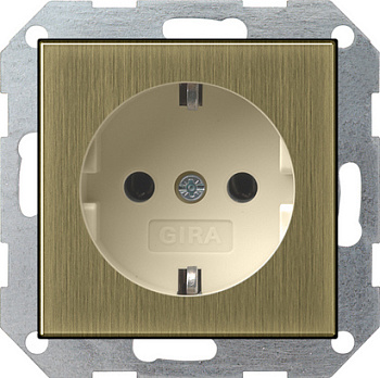 Gira Розетка с з/к без "лапок" для крепления 0466613