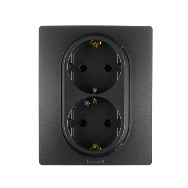Legrand Etika Антрацит Розетка 2-ая с/з, винт. клеммы, 16А, 250 В 672623