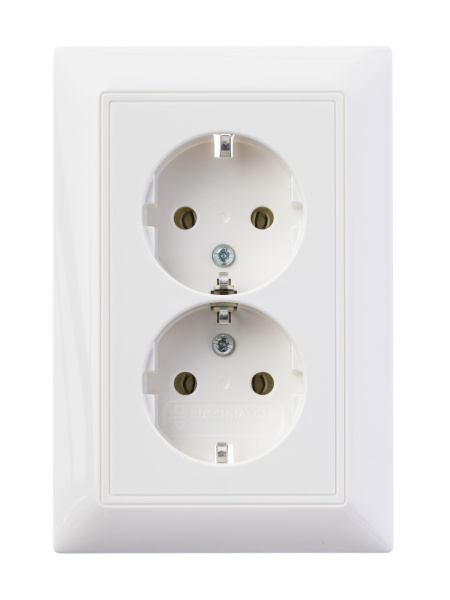 Купить ABB BJB Basic 55 Бел Розетка 2-ая с/з моноблок 2CKA002014A1462