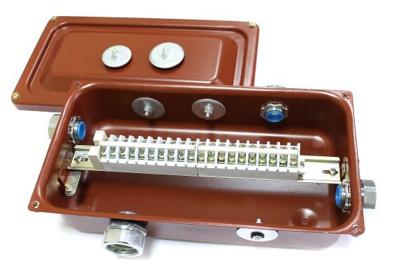 ЗЭТАРУС Коробка клеммная ККМА-20 У2 IP54 zeta30373