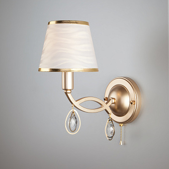 Eurosvet Настенный светильник с абажуром 60091/1 перламутровое золото a044172