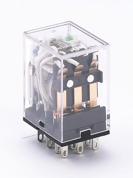 DEKraft Промежуточное реле 3 конт. с инд. LED 5А 12В DC ПР-1 23224DEK