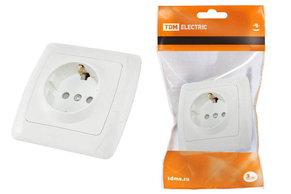 TDM Розетка 2П+З 16А 250В с защ. шт. белая "Онега" SQ1805-0011