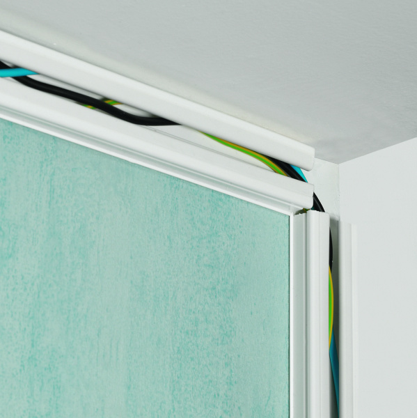 Купить Legrand Кабель-канал пластик без перегородки 32х16 030804