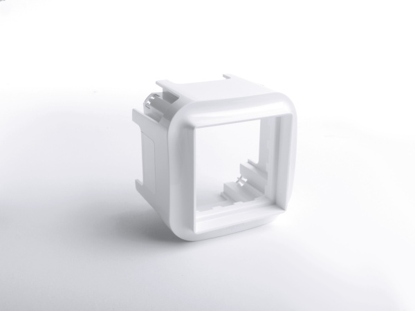 Legrand Quteo Белый Адаптер для Mosaic 782225