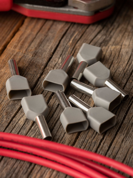 Купить EKF PROxima Наконечник штыревой втулочный изолированный НШвИ(2) 4-12 (50шт.)