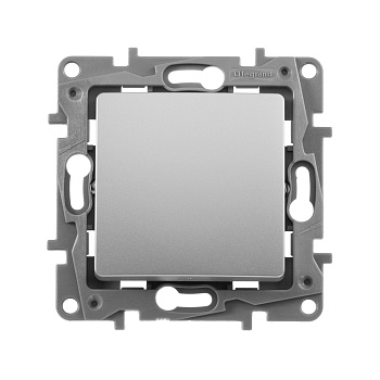 Legrand Etika Алюминий Переключатель промежуточный 1-клавишный, винтовые клеммы, 10AX, 250 В 672409
