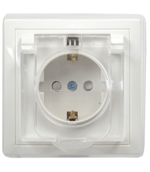 Купить IEK KVARTA РСбш10-3-ККБ-44 Розетка 1местн. c з/к с защ. штор. с кр. керамика IP44 16А (белый)