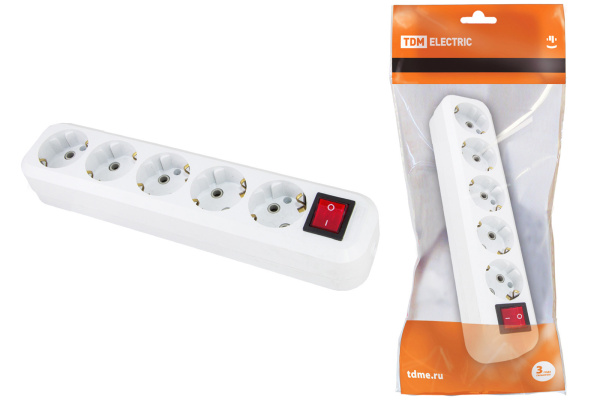 TDM Колодка розеточная 5 гнезд 2П+3 с выключателем16А 250В белая SQ1806-0037