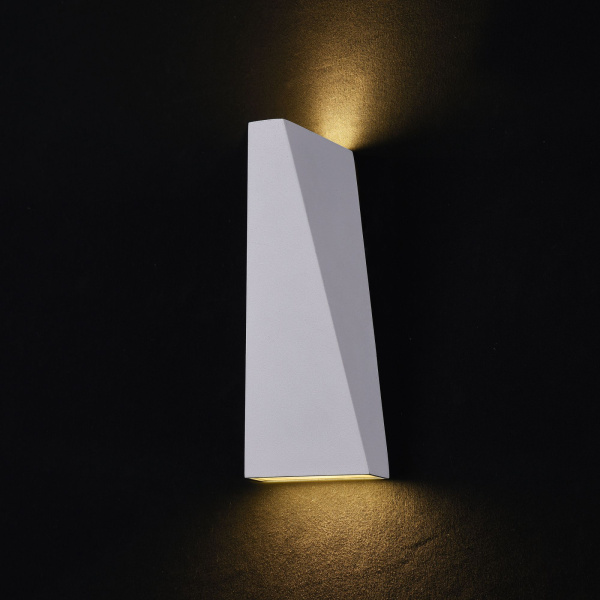 Купить Maytoni Outdoor Times Square Белый Бра LED 380Lm 6W O580WL-L6W