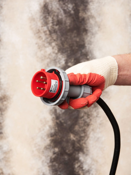 Купить EKF PROxima Вилка переносная 0152 3Р+РЕ+N 16А 380В IP67