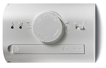 Finder Комнатный термостат; питание 3В DС; 1СО 5А; монтаж на стену; поворотная ручка, переключатель ДЕНЬ/НОЧЬ; дисплей; цвет черный 1T4190032000