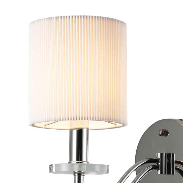 Купить Favourite 2680-1W настенный светильник Каркас цвета хром, плафон из белой ткани