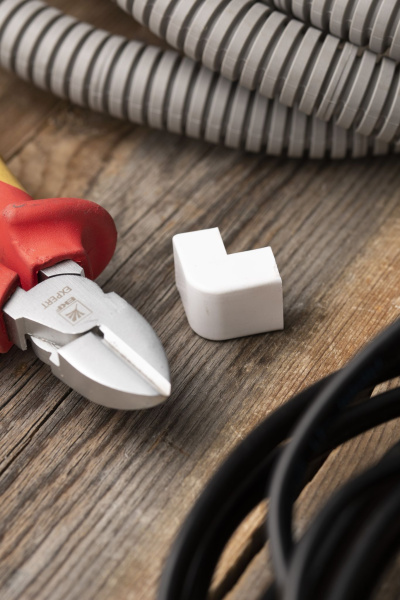 Купить EKF PROxima Угол внешний (25х16) (4 шт) Plast Белый