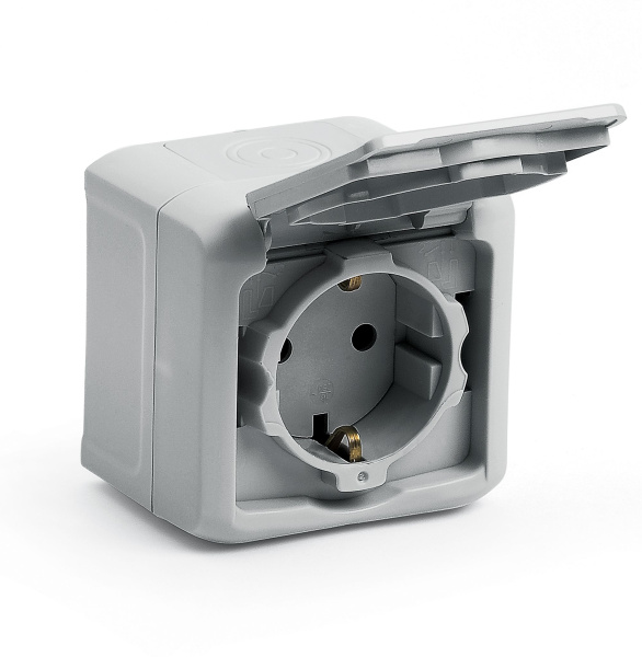 Купить Legrand Quteo Сер Розетка с/з с шт IP44 782351