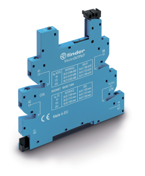 Finder Розетка MasterOUTPUT с винтовыми клеммами (с зажимной клетью) для реле 34 серии; питание 24В DC; в комплекте пластиковая клипса; опции: LED 93627024