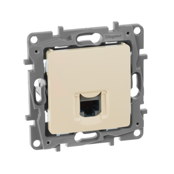 Legrand Etika Слоновая кость Розетка комп (RJ45) 5 категория  UTP 672341