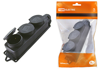 TDM Розетка трехместная с заглушками каучук 2Р+РЕ 16А 250В IP44 SQ0612-0008