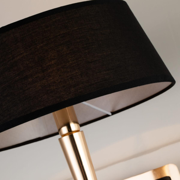 Купить Favourite Classic настенный светильник каркас черного и золотого цвета, абажур из черной ткани, управление с помощью диммера 2708-1W