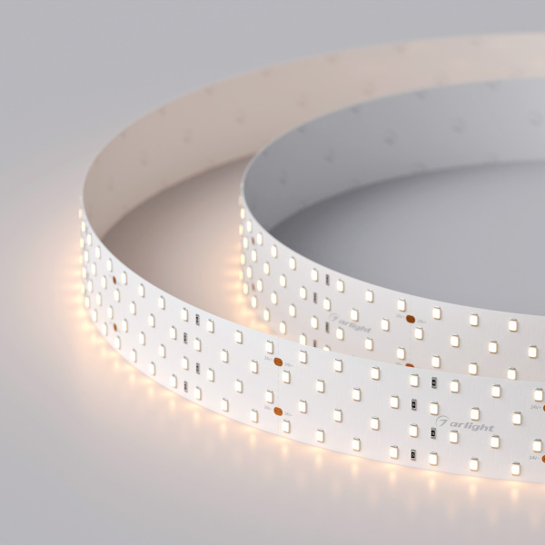 Купить Arlight Светодиодная лента RT 2-2500 24V Warm3000 4x2 (2835, 700 LED, LUX) (30 Вт/м, IP20) 020391(1)
