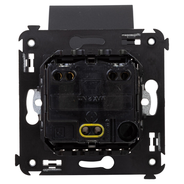 Купить DKC Розетка с крышкой в стену, 2P+E, с з/ш, "Avanti", "Черный матовый"