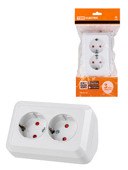 TDM Розетка угловая двойная 2П+З открытой установки с з/ш IP20 250В 16А белая "Ладога" SQ1801-0067