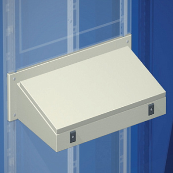 DKC Консоль для шкафов CQE шириной 800 мм R5LE800