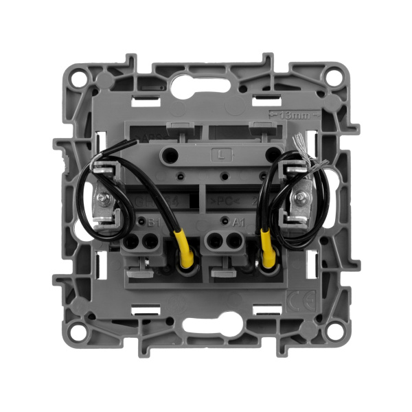 Купить Legrand Etika Алюминий Выключатель 2-клавишный с подсветкой/индикациейавт, автоматические клеммы, 10 AX, 250 В 672404