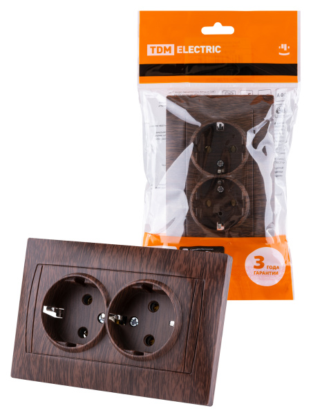 TDM Розетка двойная 2П+З 16А 250В венге "Лама" SQ1815-0425