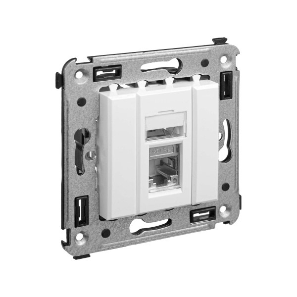 Купить DKC Компьютерная розетка RJ-45 в стену, кат.5e одинарнаяэкранированная,"Avanti", "Белое облако"