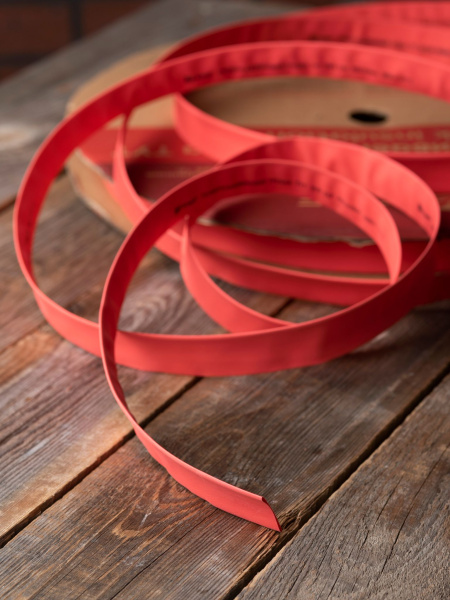 Купить EKF PROxima Термоусаживаемая трубка ТУТ нг 20/10 красная рулон