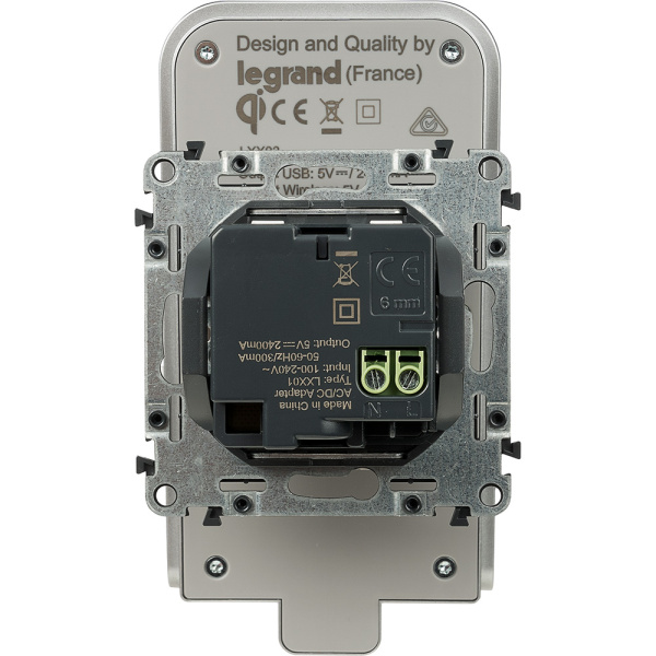 Купить Legrand Valena LIFE Беспроводное зарядное устройство Qi 1А с дополнительным разьемом USB A 5В 2,4А. 753114