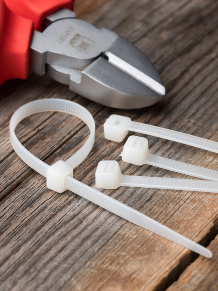 Купить EKF PROxima Хомут P6.6 стандартный (б), 4.6x180 (100шт) FlexLock