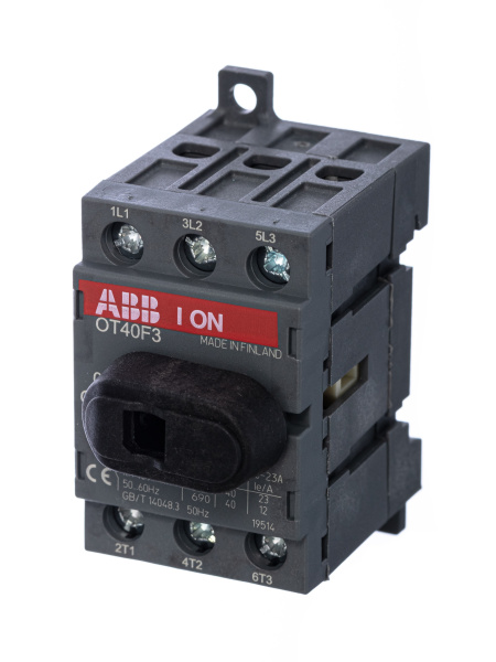 ABB OT40F3 Выключатель-разъединитель 3Р 40А с ручкой управления 1SCA104902R1001