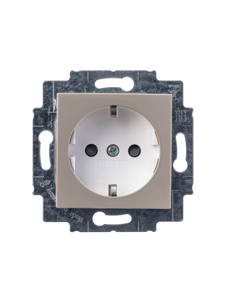 Купить ABB EPJ Levit кофе макиато / белый Розетка с заземлением со шторками, 2CHH203457A6018