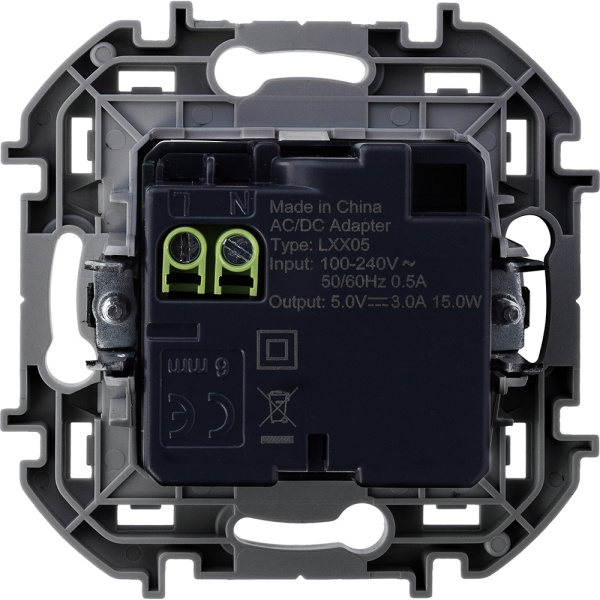 Купить Legrand INSPIRIA Алюминий Зарядное устройство с двумя USB-разьемами A-C 240В/5В 3000мА 673762