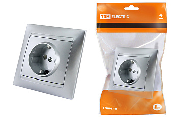 TDM Розетка 2П+З 16А 250В с защ. шт. серебр. металлик "Лама" SQ1815-0211