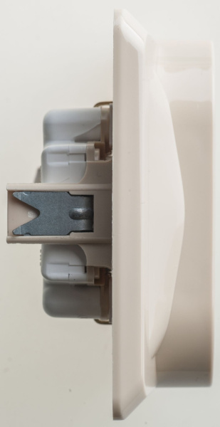 Купить Systeme Electric Этюд Крем Розетка 2-ая с/з с защитными шторками