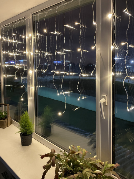 ЭРА ENOB-2B Гирлянда LED Бахрома 2м*1м теплый свет, 24V, IP44