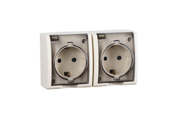 Купить Simon 15 Aqua Бежевая Розетка 2-ая с/з с крышкой с защитными шторками наружная, IP54 1594443-031